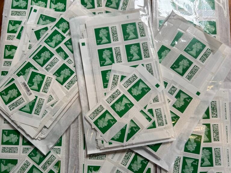 4 x 2nd Class Large Letter Green Self Adhesive Stamps (QR Coded) *3.5 Discount* Discount